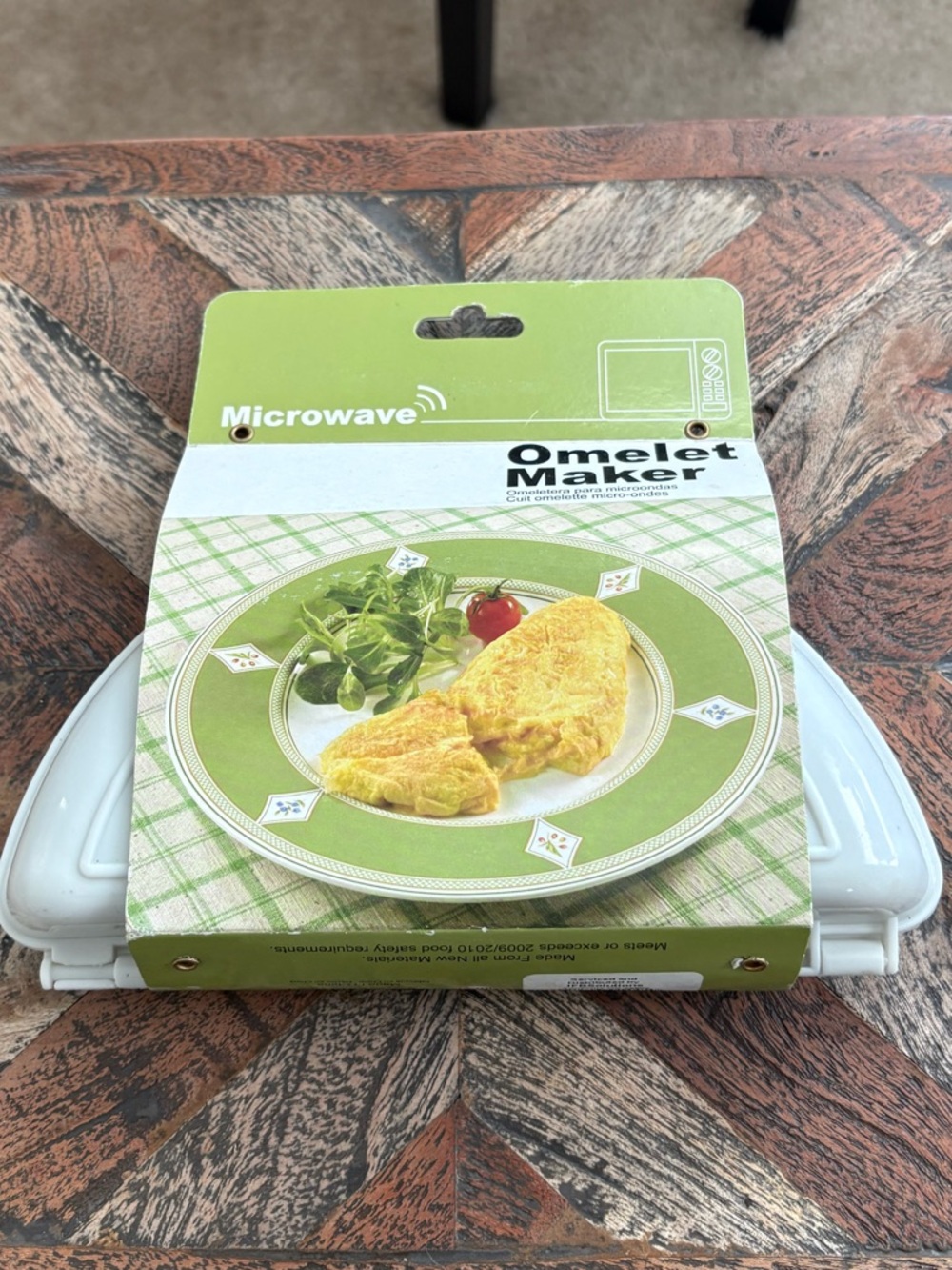 Lami Products LLC Non-stick Microwave Omelet Maker/ Bongo